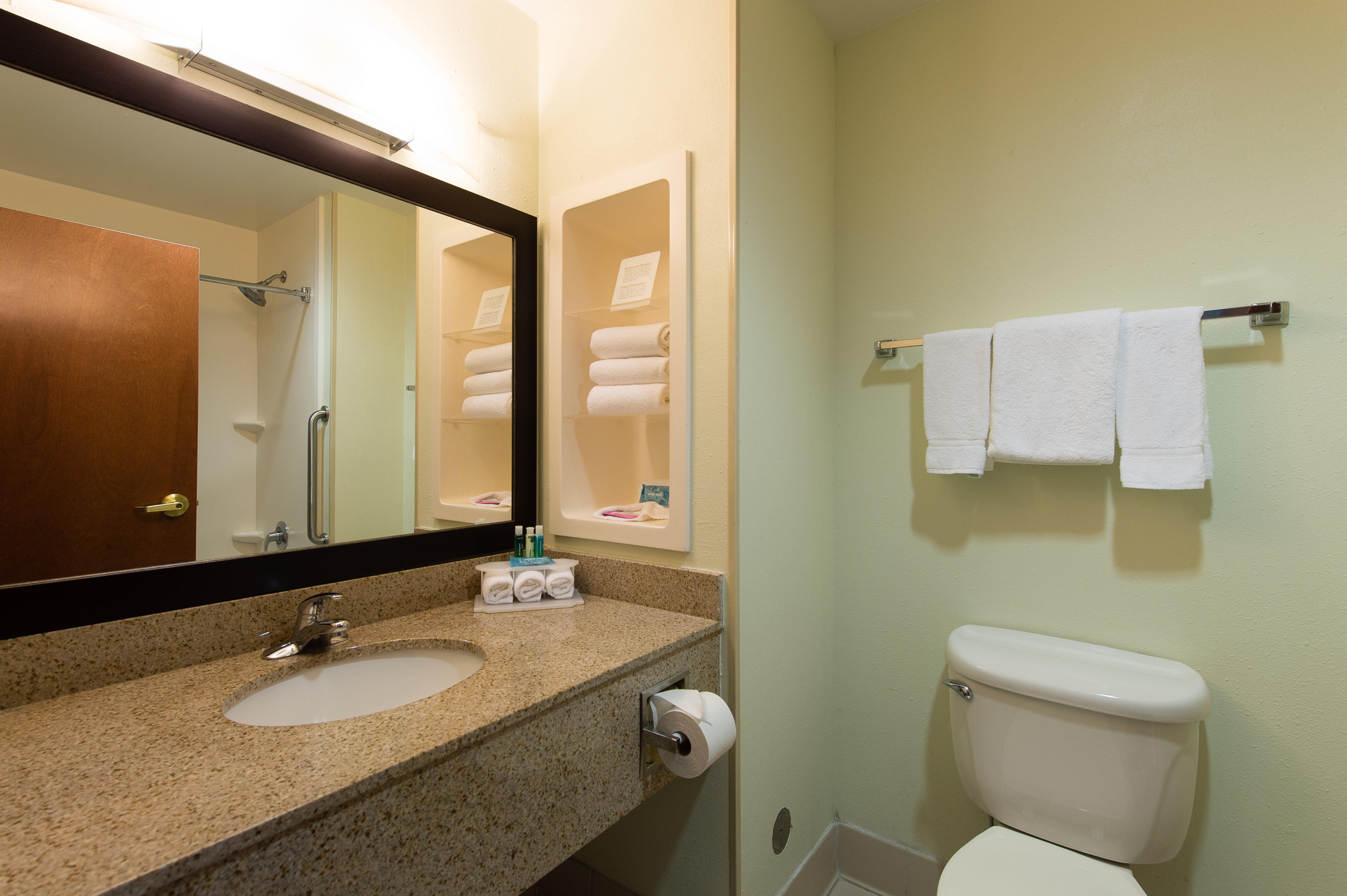Holiday Inn Express & Suites Walterboro By Ihg Exterior foto